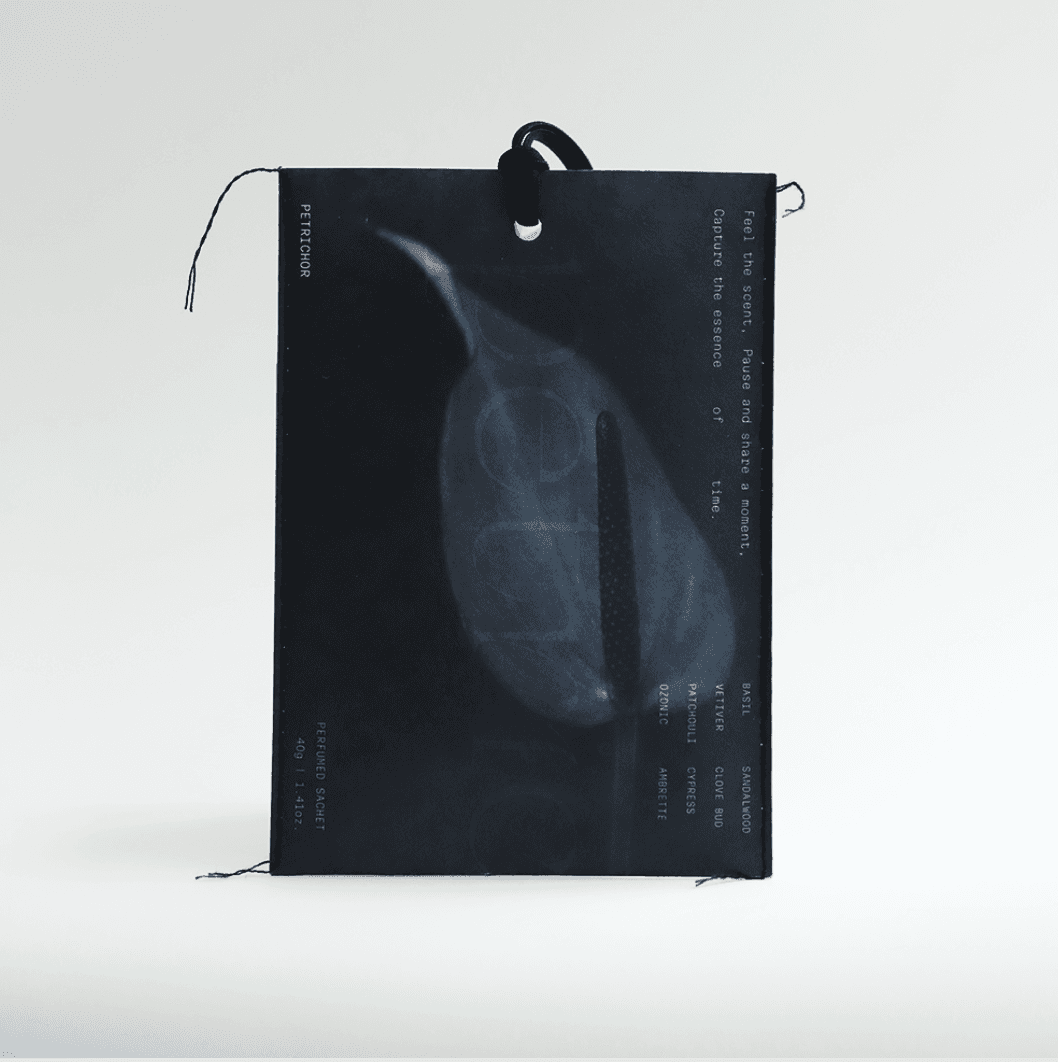 Perfumed Sachet — Earthen Breath of Solitude